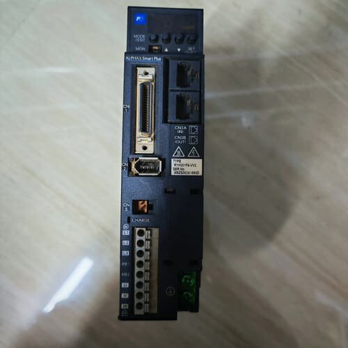 议价富士伺服驱动器 RYH201F6-VV2 二手拆机 实物拍摄