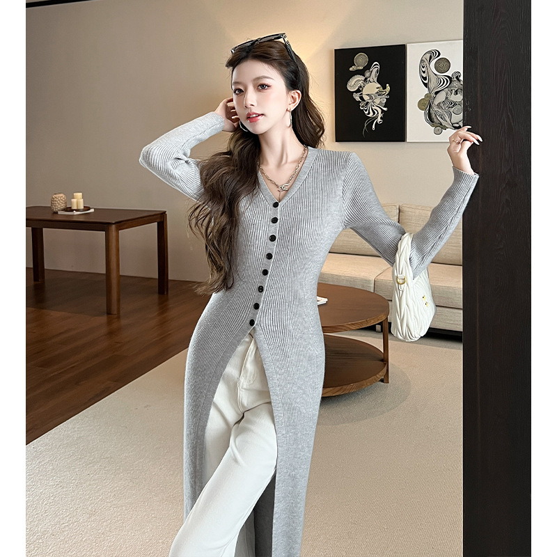 韩国chic设计感长袖针织连衣裙秋季复古个性V领单排扣高开叉裙子