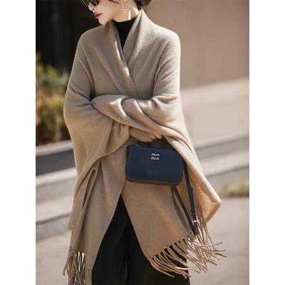 %澳洲全细羊毛流苏大披肩女网红斗篷式针织蝙蝠袖开衫慵懒外搭