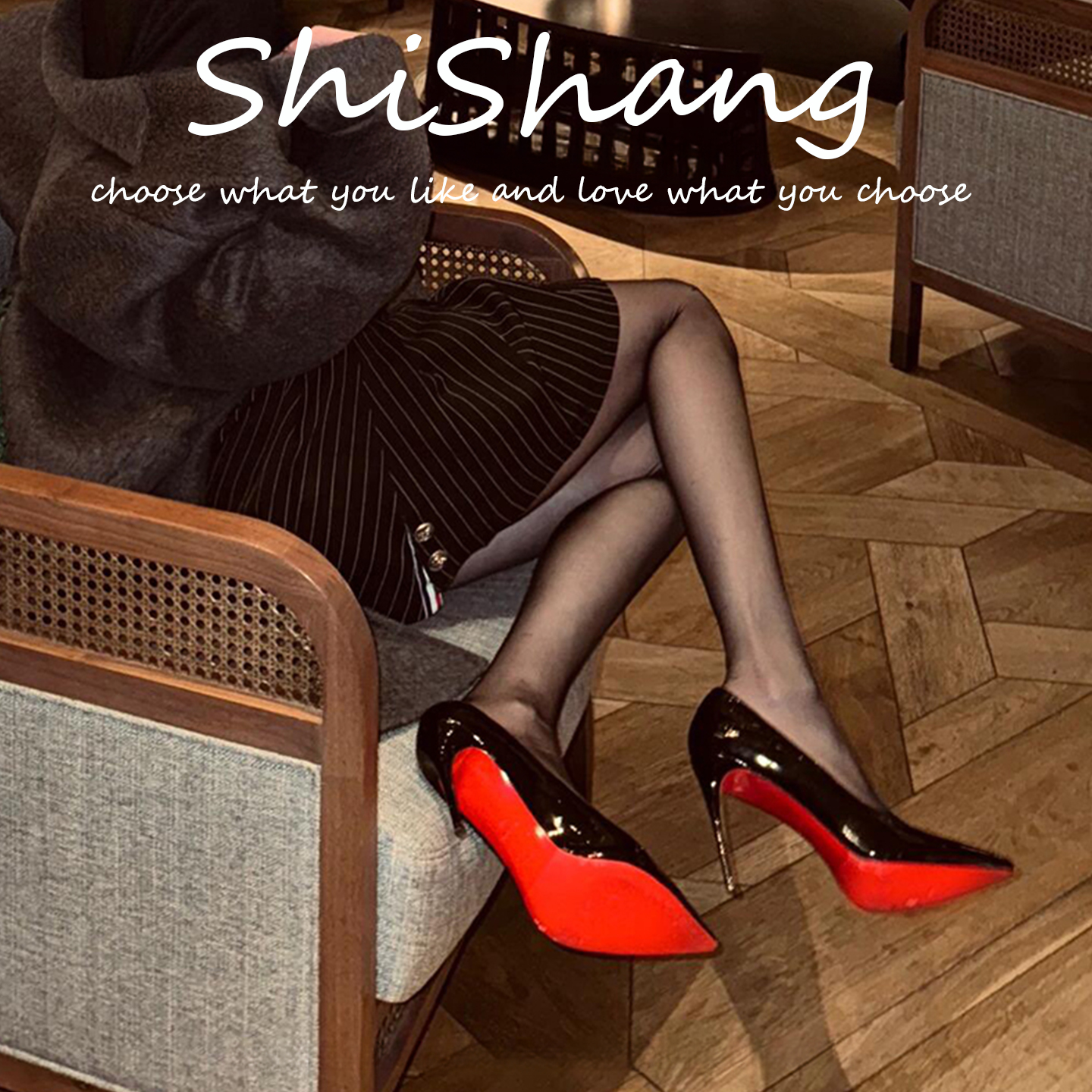 2025新款黑色红底细跟高跟鞋