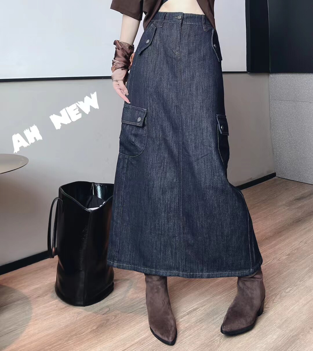 欧洲站2024秋季新款女式高腰两口袋后开叉显瘦牛仔半身裙潮