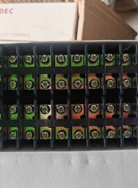 和泉电气（IDEC）的一款接线端子，型号为BN50WPN20