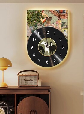 复古黑胶唱片创意钟表新款网红中古风客厅挂墙时钟氛围感发光挂钟