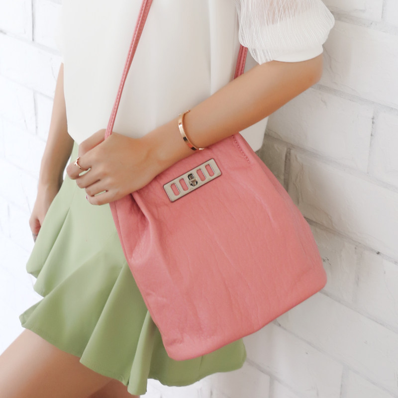 KQueenStar2019 The new female bag Korean Edition fashion Washed leather One shoulder Diagonal package bucket Bagin the Leather/Lady bags/Men's bag, Ms. bags  category - from Buy2taobao.com to provide professional Taobao agent buy service