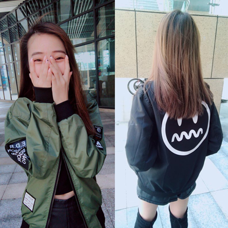 笑脸深蓝色