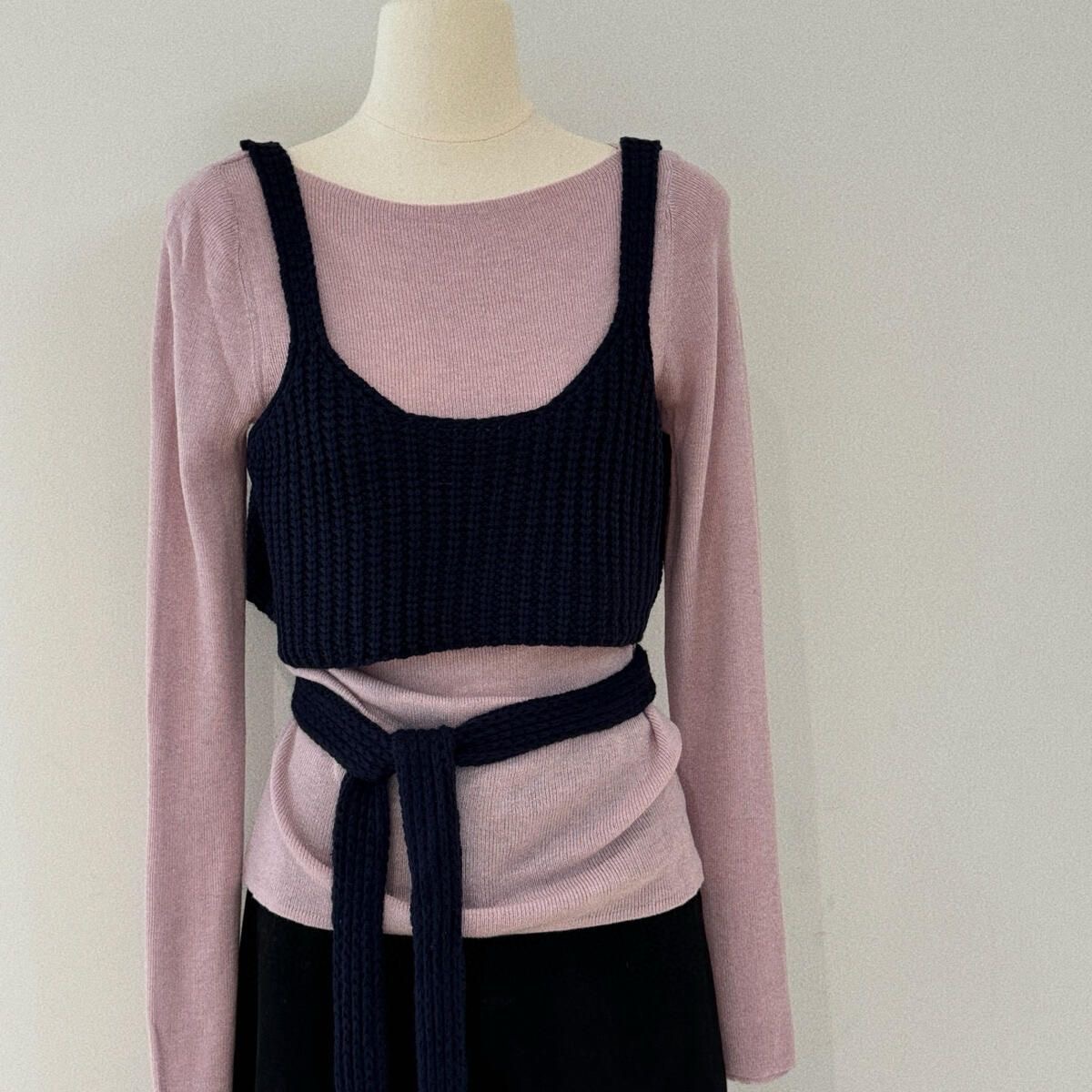 2025新款法式复古气质名媛高级感小众设计感针织背心女上衣两件套