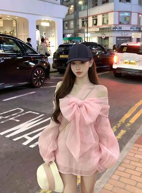2026新款韩版时尚设计感蝴蝶结长袖上衣女显瘦气质粉色露肩雪纺衫