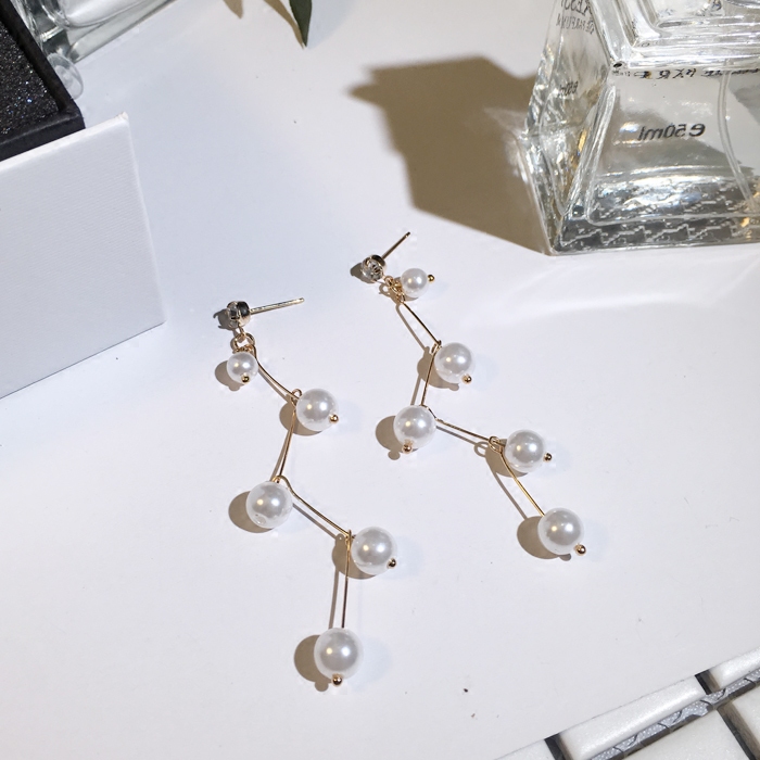 Same item the republic of korea have more cash than can be accounted for temperament Pearl Earrings personality Pendant Ear Studs the republic of korea Simplicity Versatile Jewelryin the Accessories/Fashion Jewelry, Earring , Earring  category - from Buy2taobao.com to provide professional Taobao agent buy service