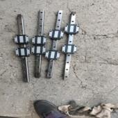 型号是HSR25 现拆机 4根 导轨 长度6 THK滑块导