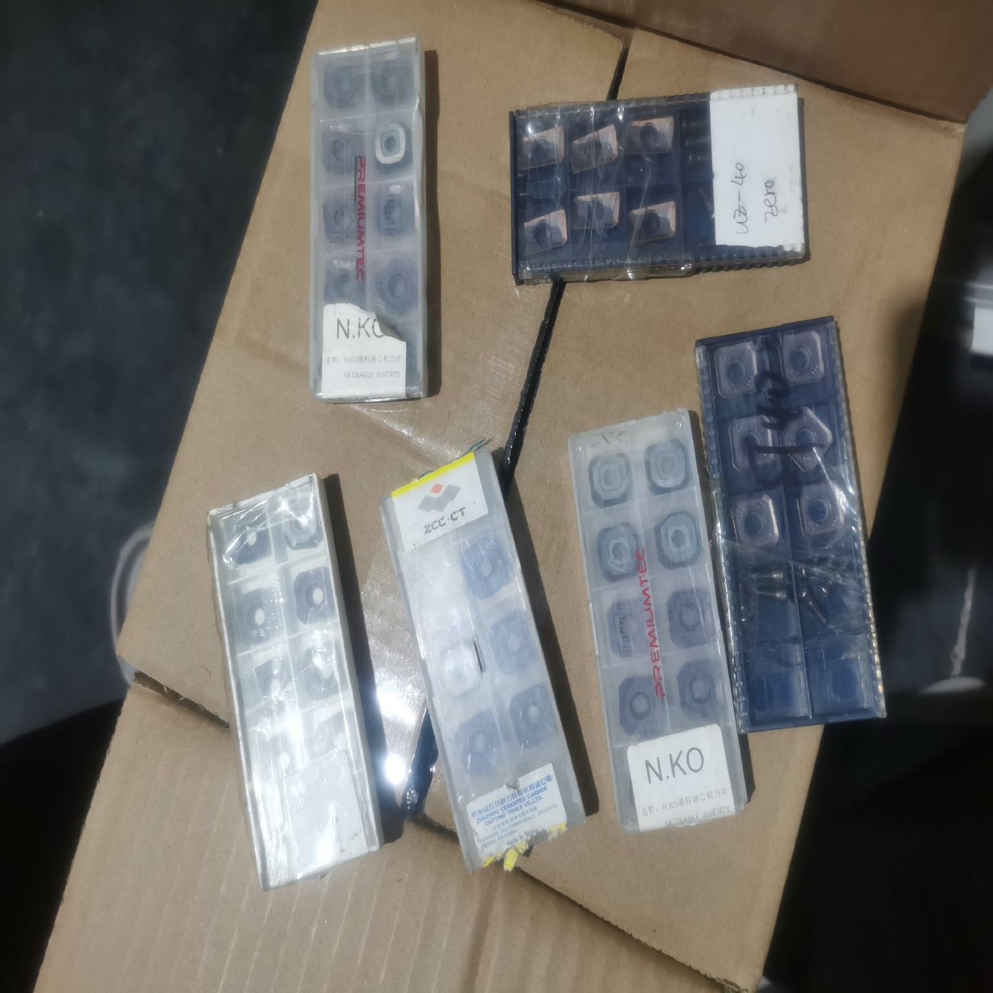 钨钢刀头，如图，就这些一起打包，具体自己看