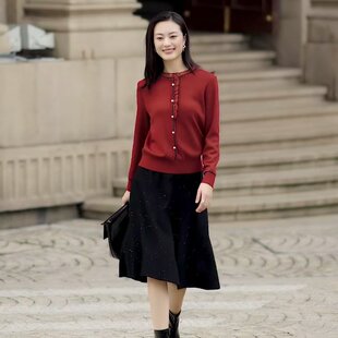 25年秋冬新款娜家商场同款红色气质简约长袖针织衫上衣NZ04058A6