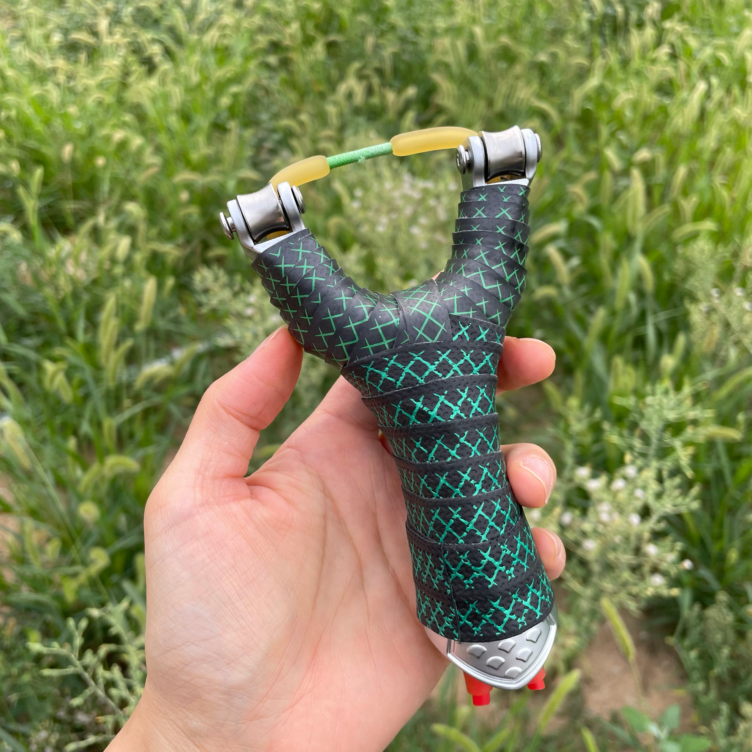天罡四代滑轮弹弓静音带轴承加强速射精准大威力户外成人专业射击