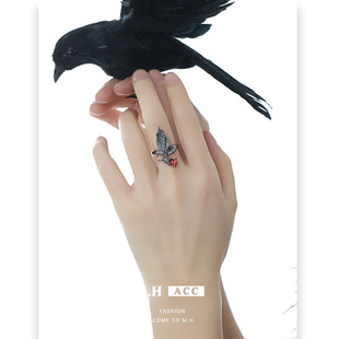 新款个性小众原创小众设计暗黑风乌鸦玫瑰戒指女ins冷淡风时尚个
