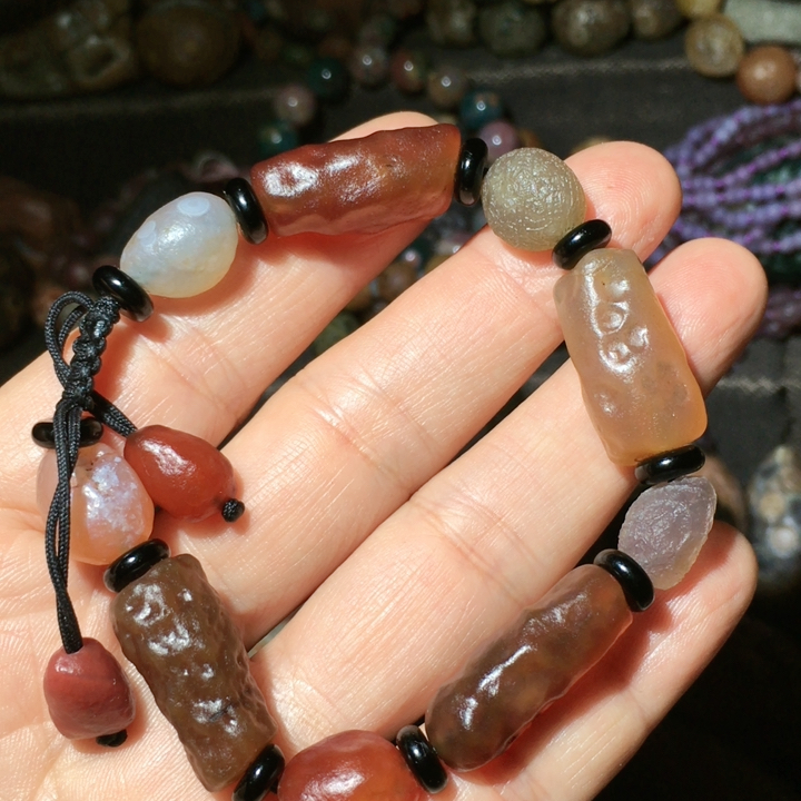 天然麻面管状玛瑙原石手链