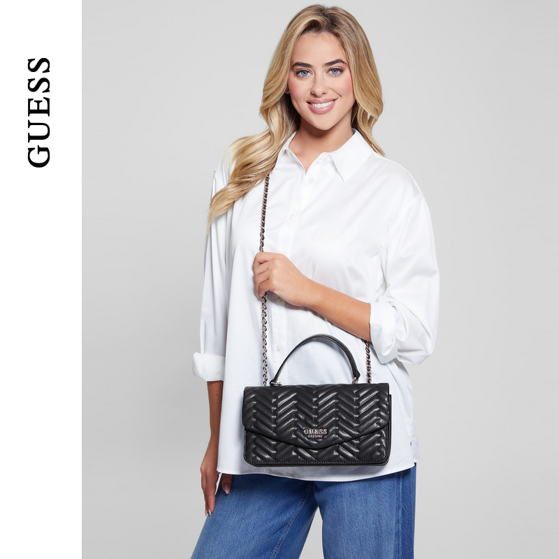 GUESS纯色质感绗缝单肩信封包