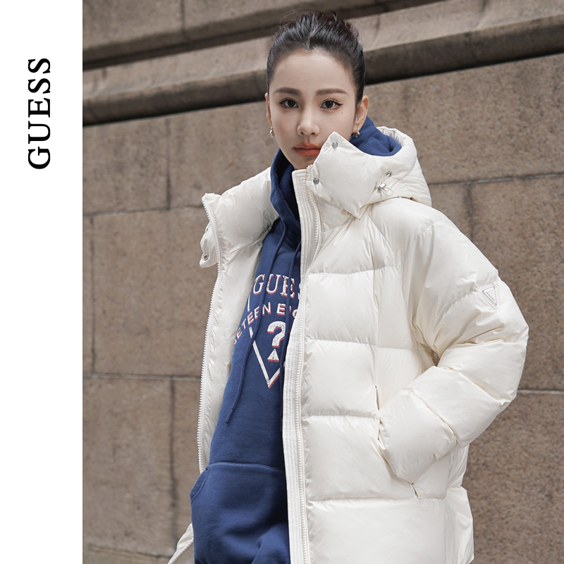 GUESS简约经典款保暖羽绒服