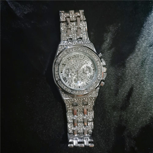 男士嘻哈时尚满钻大表盘石英表