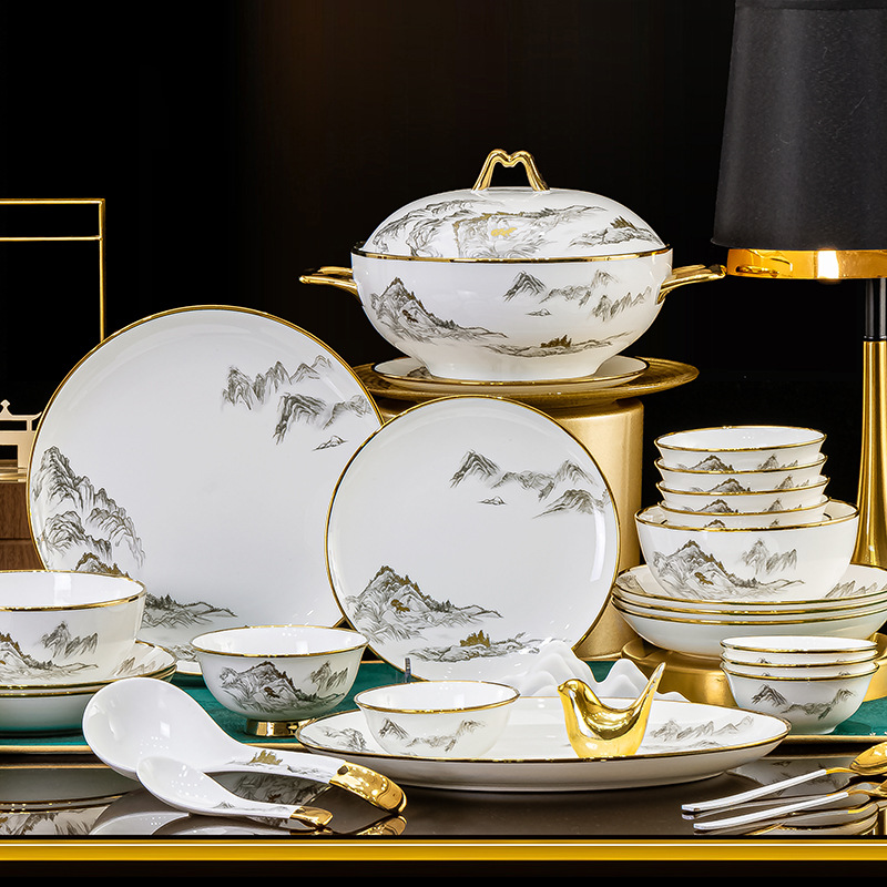 景德镇餐具套装高档家用欧式骨瓷碗盘轻奢陶瓷碗碟描金边礼盒装