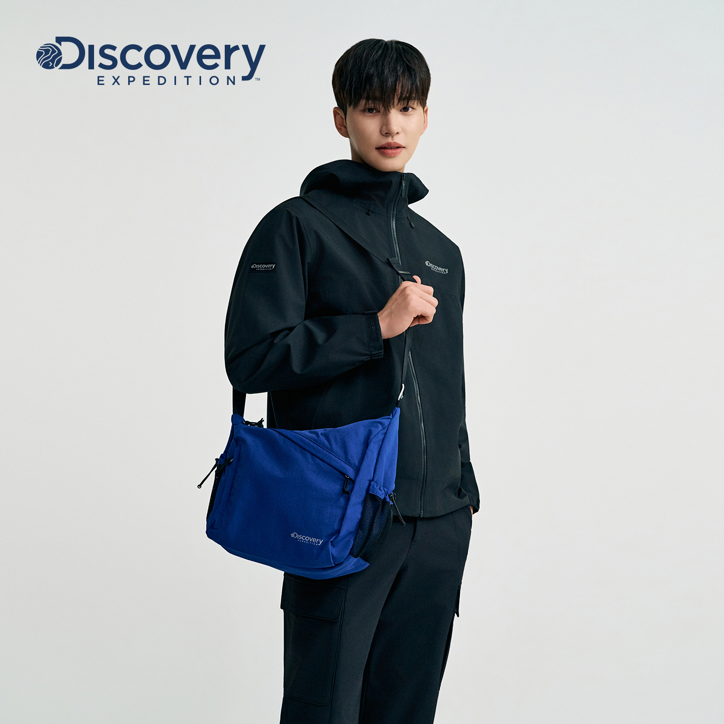 Discovery探索山系户外登山单肩包休闲露营运动斜挎包25秋季新品
