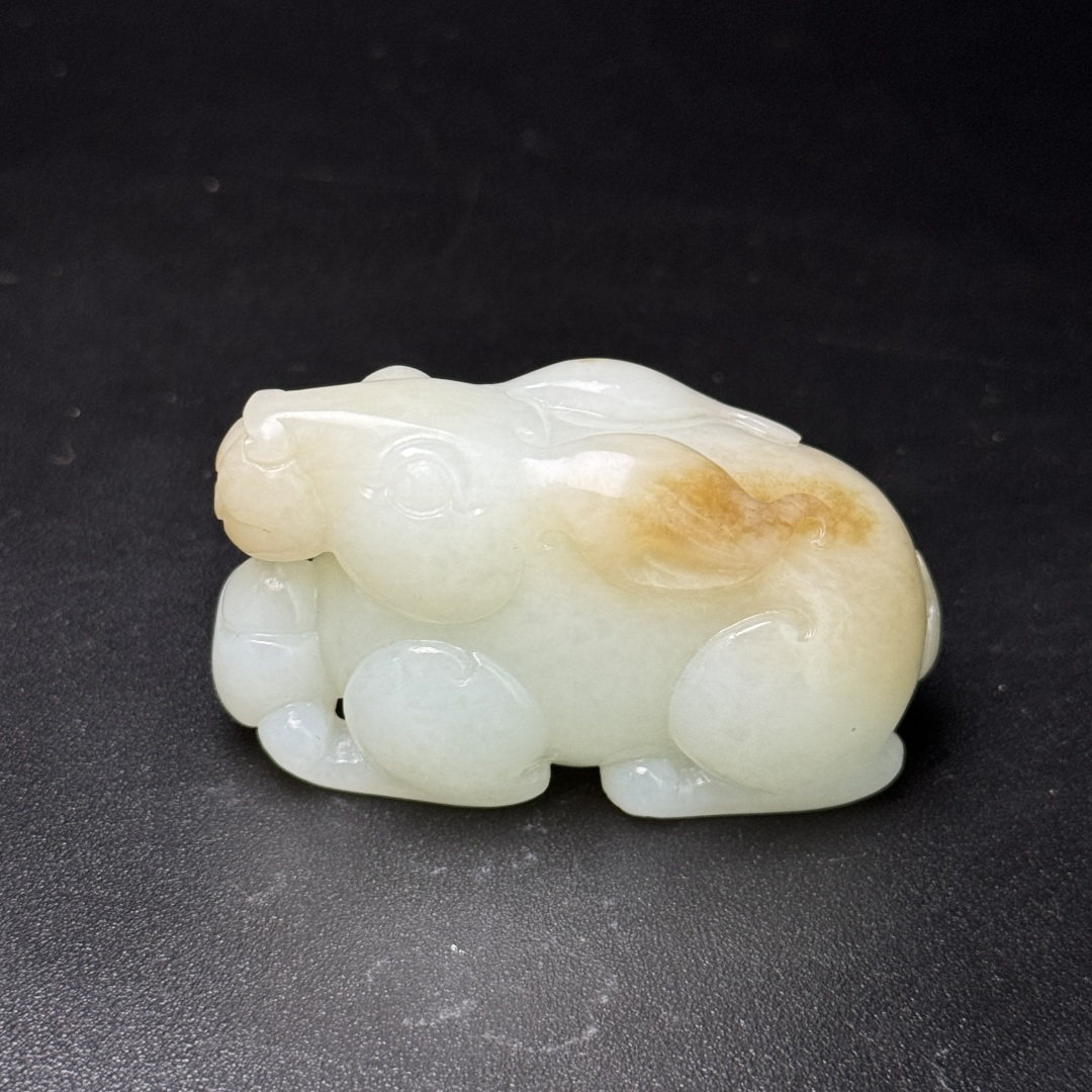 新疆和田玉且末糖玉兔把件