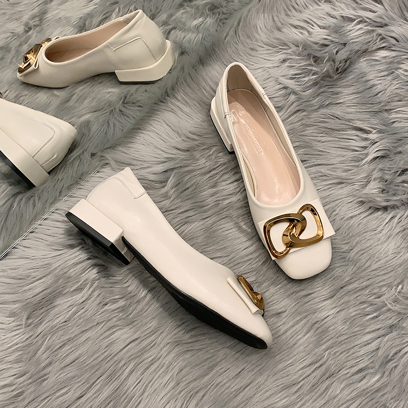 Low heel shoes women's 2021 new spring fashion versatile square head grandma shoes Korean version net red thick heel shallow mouth scoop shoes