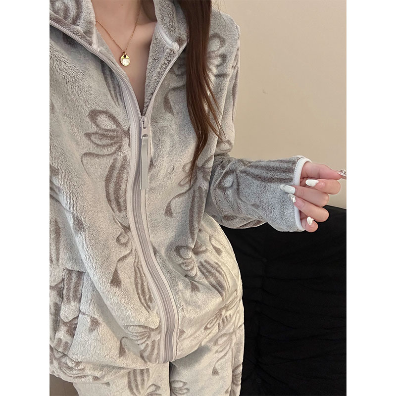 法式复古蝴蝶结立领珊瑚绒睡衣女