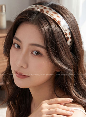 简约宽边细齿发箍女2026新款夏季气质带齿防滑洗脸头箍不易断发卡