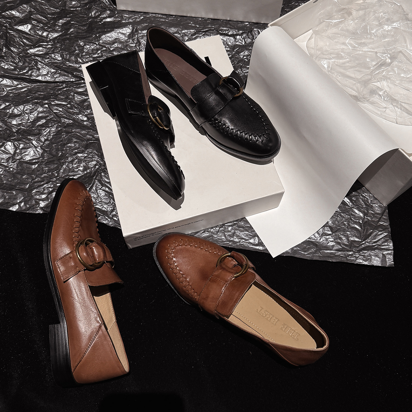 复古圆头深口金属扣套脚单鞋粗跟