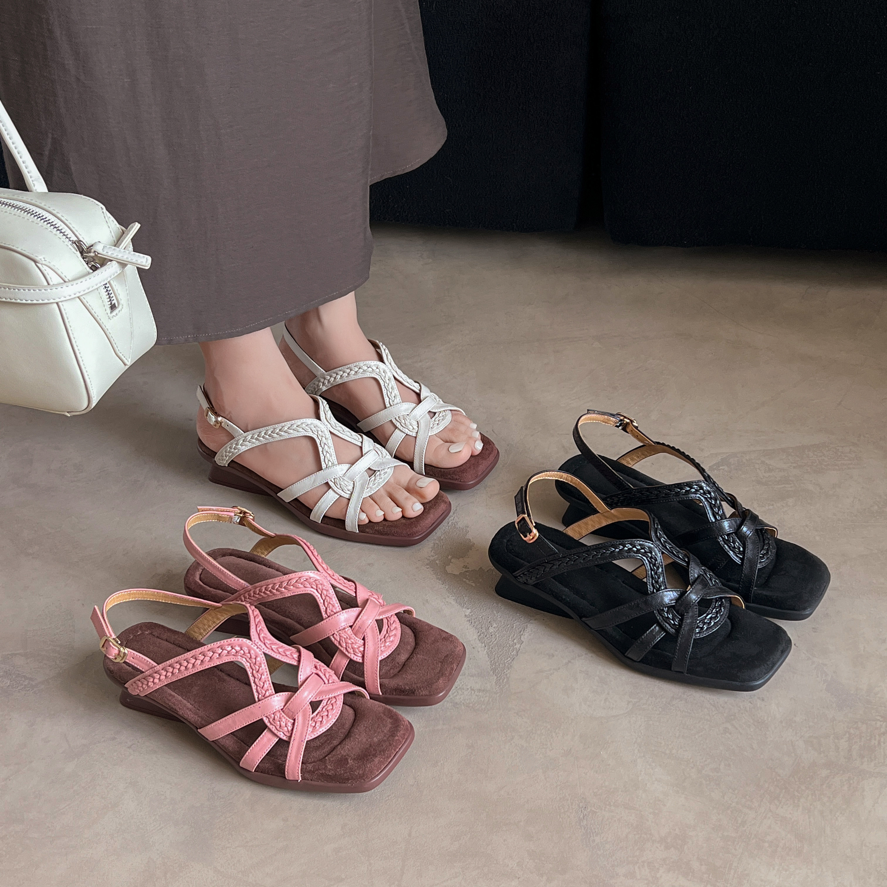 圆圆妈2026夏季简约风编织交叉绑带凉鞋女坡跟里外全皮方头百搭