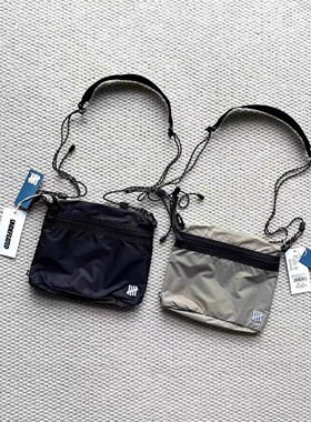 2025新款韩国小众日系机能轻量化户外登山休闲斜挎单肩包男女通用