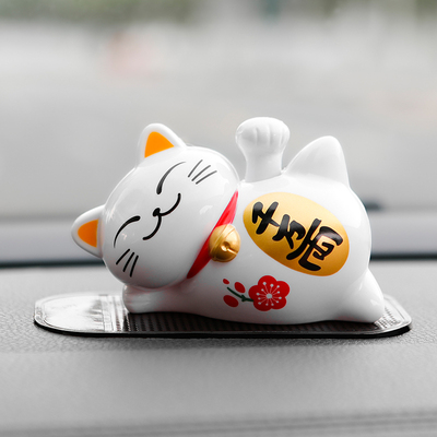 汽车创意太阳能招财猫摆件