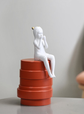 轻奢风人物家居客厅桌面计师摆件