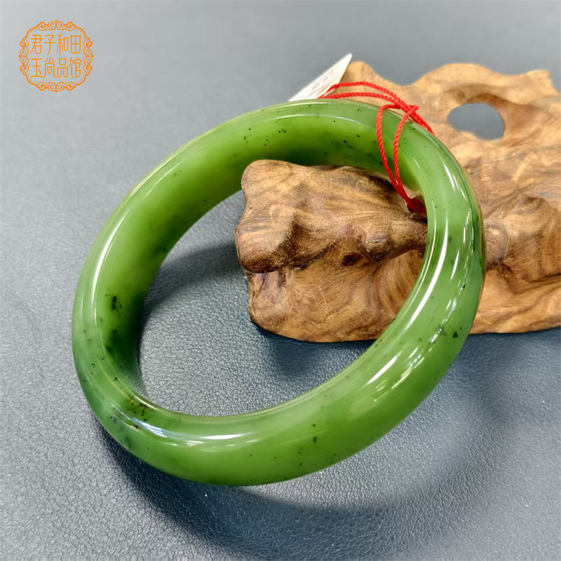 60圈大号碧玉手镯新疆和田老料碧玉宽版手镯菠菜绿玉镯子带证书