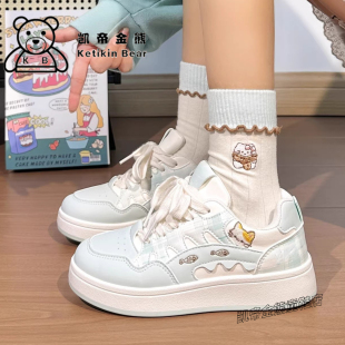 女童鞋子卡通中学生板鞋小众洋气2026春夏新款好看运动休闲鞋女款