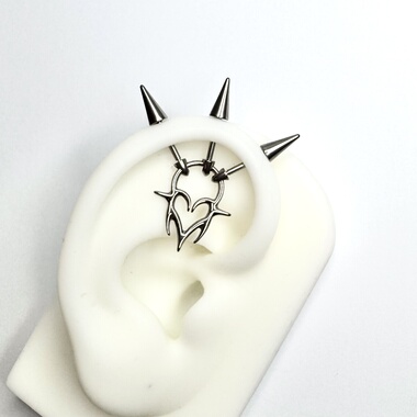 三角荆棘恶魔钉原创F136钛合金防敏耳轮钉耳骨钉耳钉解构耳桥