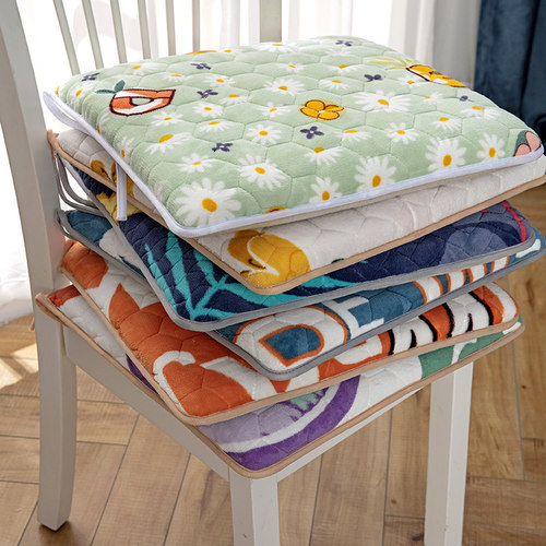 毛绒加厚可拆洗办公室久坐椅子垫