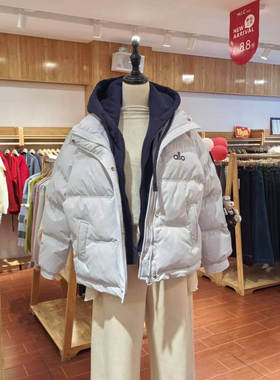 MLC美丽穿连帽短款女白色面包服冬季外套保暖2025新款