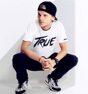 Avicii 夏季 TRUE纪念短袖 半袖 t恤男纯棉大码 百大DJ欧美A神艾维奇