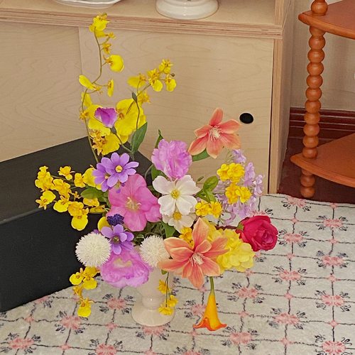 原创花艺师设计法式多巴胺花束