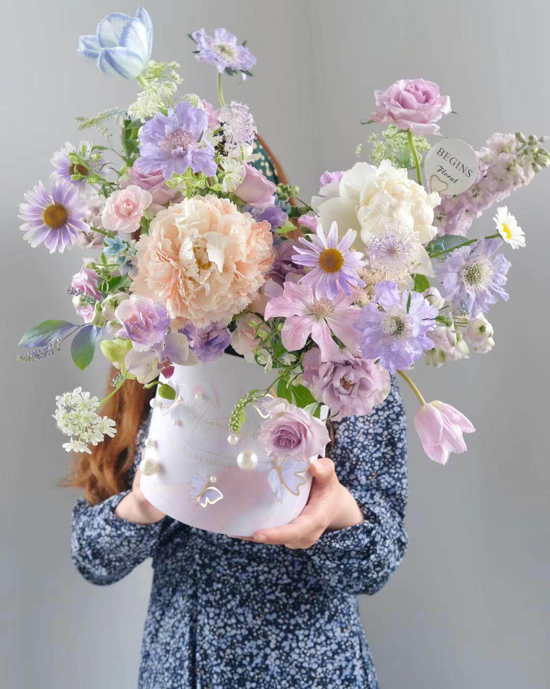 mimi家2021新款原创设计七夕情人节鲜花蝴蝶抱抱桶礼品盒花盒纸盒