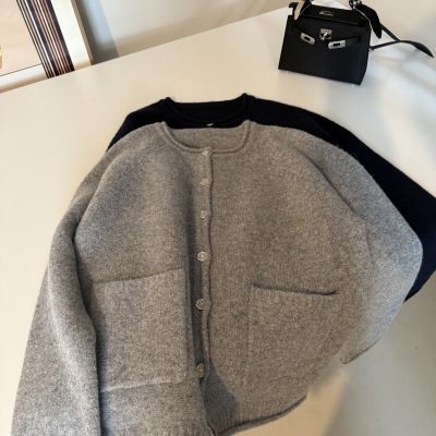 muzi “极光毛衣”超软糯厚实银扣糯米绒羊毛混纺小香毛衣外套