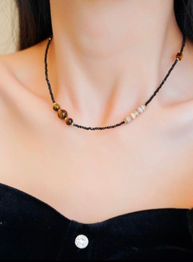 黑色短款虎眼石项链女