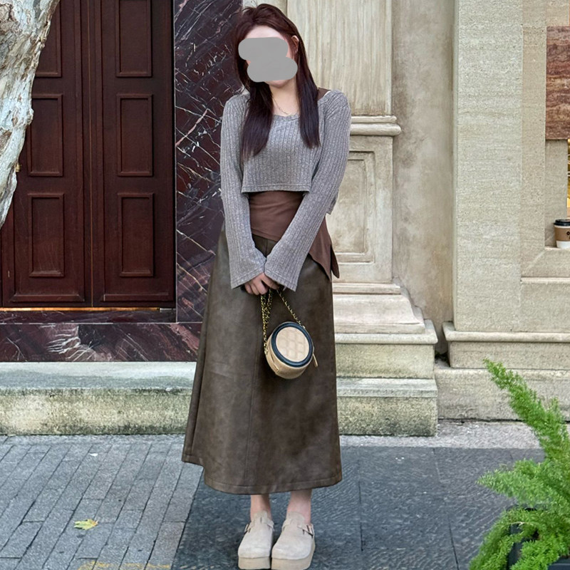 高级感针织罩衫吊带背心上衣女2026春秋新款独特直筒半身裙三件套