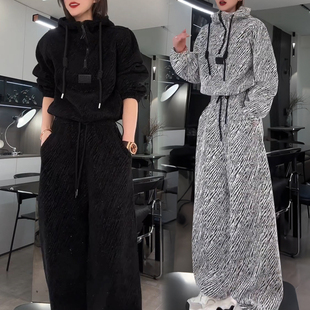 高级感网红运动套装女秋冬欧货炸街休闲卫衣两件套阔腿裤洋气减龄