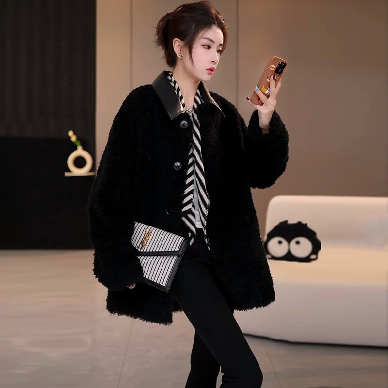 毛毛外套女皮毛一体秋冬季2025年新款小个子显瘦黑色加厚保暖大衣