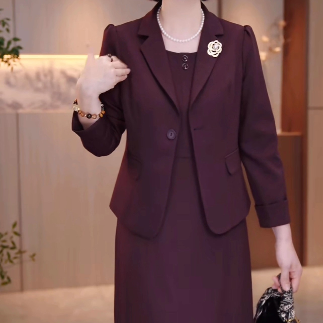两件套聚酯纤维宽松型透气条纹TR