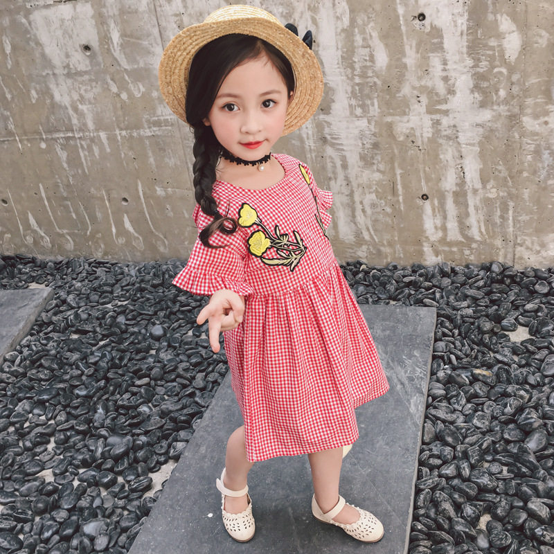 2024童装女童连衣裙夏季新款刺绣格子裙女宝宝喇叭袖纯棉裙子舒适