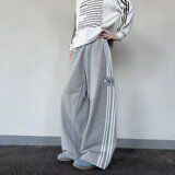 灰色