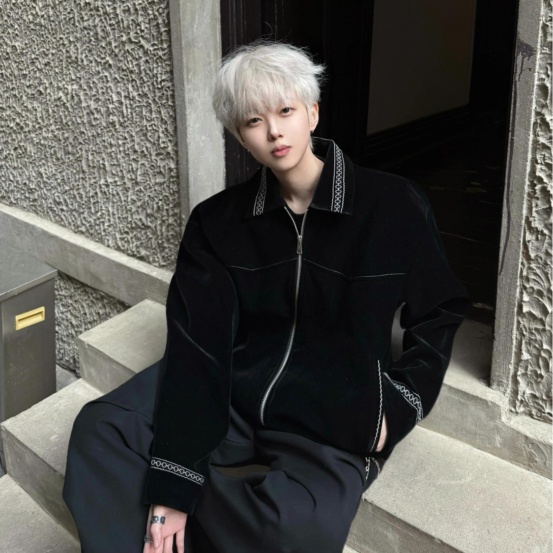 【300】黑爵银线刺绣丝绒翻领夹克简约外套男A079-JK01-P68，男装夹克，电商A079