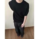 黑色